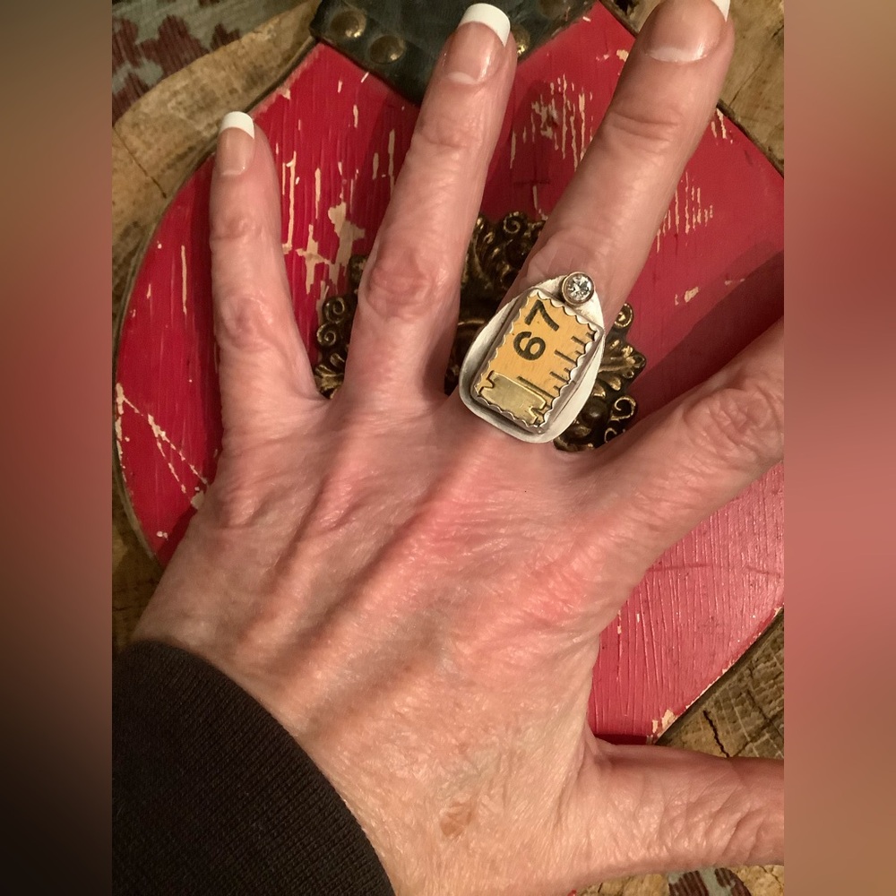 Sterling ring, “6-7 “theme,size 8.5